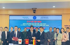 Universidad vietnamita y Hitachi Systems firman acuerdo para laboratorio inteligente