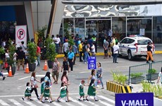 Decenas de personas tomadas como rehenes en centro comercial en capital filipina 