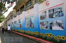 Exposición fotográfica  en Ciudad Ho Chi Minh conmemora acontecimientos nacionales