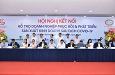 Bancos vietnamitas apoyan a la comunidad empresarial nacional para superar dificultades
