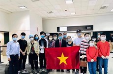 Retornan al país casi 350 ciudadanos vietnamitas desde Estados Unidos