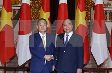 Premier vietnamita se reúne con Suga Yoshihide 