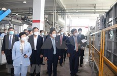 Delegación de Asamblea Nacional de Corea del Sur visita a empresas en Dong Nai