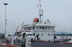 Trasladan a parte continental a marineros accidentados en aguas vietnamitas