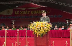 Policías vietnamitas por garantizar seguridad de magna cita del Partido 