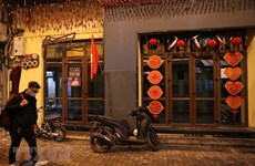Cierran en Hanoi karaokes, discotecas y bares por COVID-19