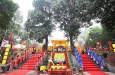 Hanoi recrea rito real en Ciudadela Imperial de Thang Long
