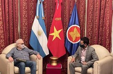 Vietnam y Argentina por enriquecer vínculos partidistas