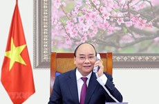 Premier de Vietnam mantiene conversaciones telefónicas con dirigentes de Laos y Camboya