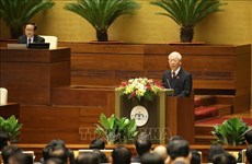 Analiza Parlamento vietnamita informe de trabajo del presidente y el Gobierno