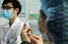 Más de 55 mil vietnamitas inyectados con vacunas contra COVID-19