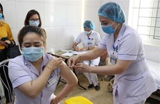 Casi 68 mil personas vacunadas contra COVID-19 en Vietnam 