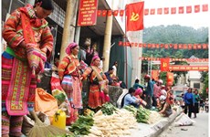 Abrirán en Hanoi mercado de etnias minoritarias de zonas montañosas 
