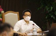 Trabajadores en parques industriales en Vietnam deben realizar declaración sanitaria 