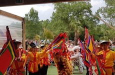 Festival en Francia presenta la cultura vietnamita