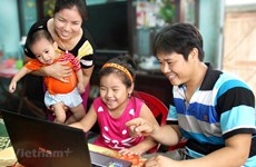 Abierta en Vietnam exposición sobre felicidad familiar 