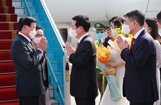 Máximo dirigente de Laos inicia visita oficial a Vietnam
