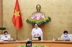 Primer ministro vietnamita preside reunión de Gobierno correspondiente a junio
