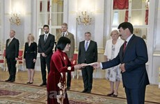 Presidente húngaro felicita los logros de desarrollo de Vietnam