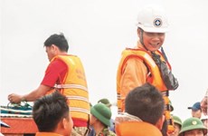 Rescatista vietnamita honrado con el premio a la valentía de la OMI