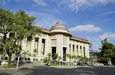 Banco Estatal de Vietnam continúa regulando el tipo de cambio