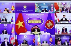 Vietnam pide a ASEAN reforzar cooperación política y en seguridad 