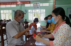 Buscan mejorar asistencia a personas afectadas por COVID-19 en Vietnam