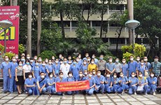 Envía Hanoi más personal médico para apoyar lucha contra el COVID-19 en Ciudad Ho Chi Minh