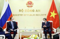 Ministro vietnamita de Seguridad Pública recibe a embajador de Rusia