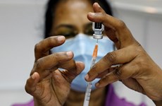 Singapur lidera el mundo en tasa de cobertura de vacunas contra COVID-19