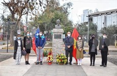Vietnamitas en Chile y Rusia rinden homenaje al Presidente Ho Chi Minh