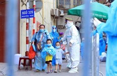 Asciende a casi 15 mil cifra de casos diarios de COVID-19 en Vietnam 