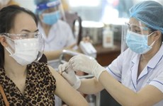 Aceleran Hanoi y Ciudad Ho Chi Minh vacunación contra el COVID-19