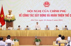 Gobierno vietnamita debate perfeccionamiento de las instituciones