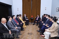 Premier vietnamita recibe a líderes empresariales y universitarios del Reino Unido