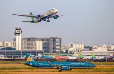 Proponen en Vietnam reabrir vuelos internacionales a 15 países y territorios
