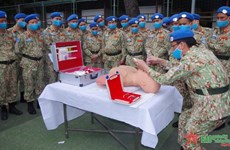 Lanzan curso de formación adicional para hospital de campaña de Vietnam