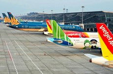 Proponen reanudación total de vuelos nacionales en Vietnam a partir de diciembre