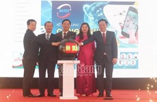 Inauguran salón de transacciones de tecnología y equipos de provincia vietnamita de Bac Giang