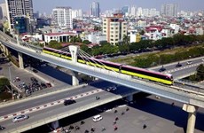 Ponen a prueba trenes urbanos Nhon-Hanoi 
