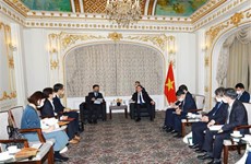 Presidente de la Asamblea Nacional de Vietnam prosigue actividades en Corea del Sur