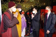 Presidente del Parlamento vietnamita se reúne con compatriotas en la India 