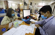 Trabajadores vietnamitas afectados por el COVID-19 reciben asistencia millonaria
