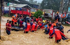 Número de muertos en Filipinas por el tifón Rai supera los 400