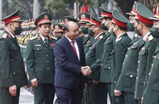 Presidente vietnamita llama a promover investigación y desarrollo del arte y la cultura militares del país