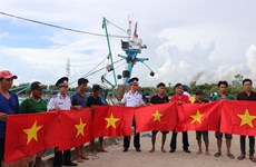Guardia Costera de Vietnam respalda a pescadores en zona del Suroeste 