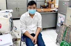 Arrestan en Vietnam a director de empresa por aumentar precios de kits de prueba del COVID-19