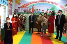 Programa de Israel brinda biblioteca a alumnos en provincia montañosa de Vietnam