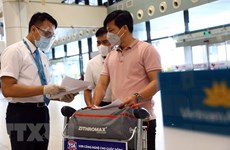 Aplica Vietnam nuevas normas de prevención contra el COVID-19 para vuelos domésticos