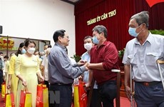 Primer ministro de Vietnam visita localidades sureñas en ocasión del Tet